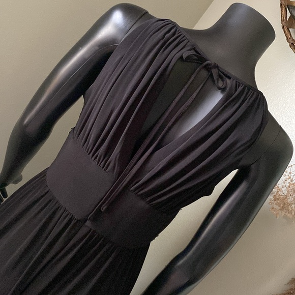 R&M Richards Black Sleeveless Halter Gown Dress - Picture 5 of 11